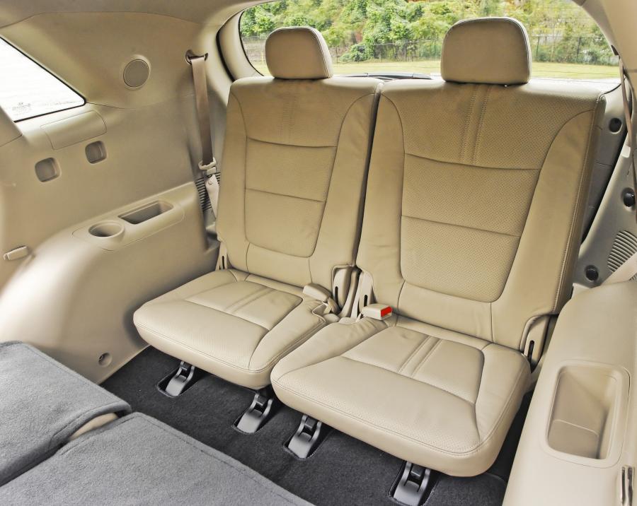  Kia Sorento 2013 года  (US) (фото 14 из 46)
